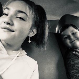 Meet your Posher, Christine